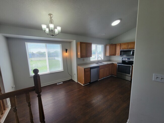 Building Photo - 4779 S 3200 W