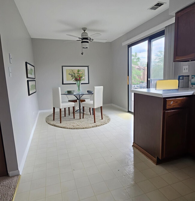 Building Photo - 260 E Rimini Ct