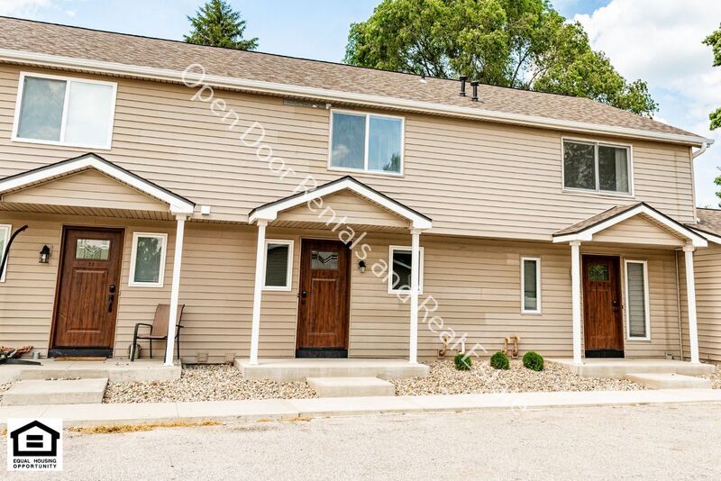 Foto principal - 15018 Tally Ho Dr