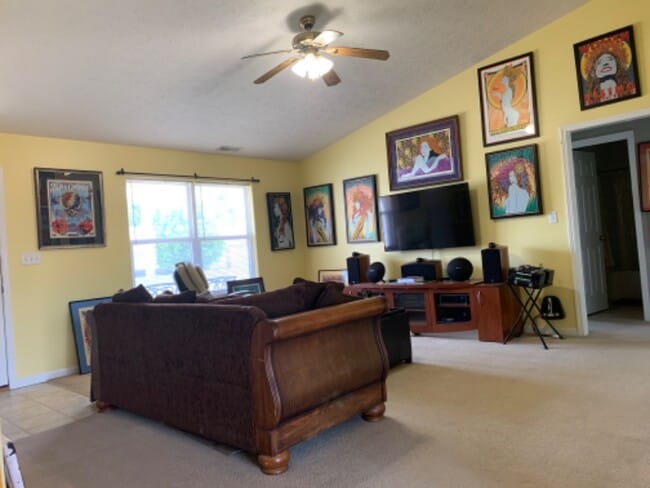 Building Photo - 1410 Shining Armor Ln