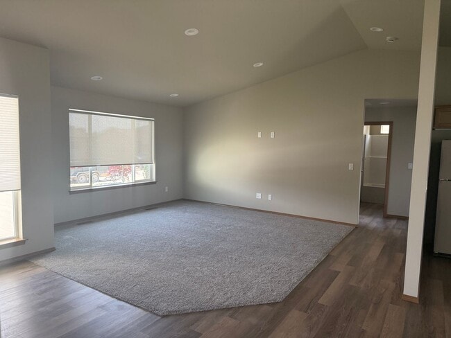 Building Photo - New Construction 3 bed, 2 bath!