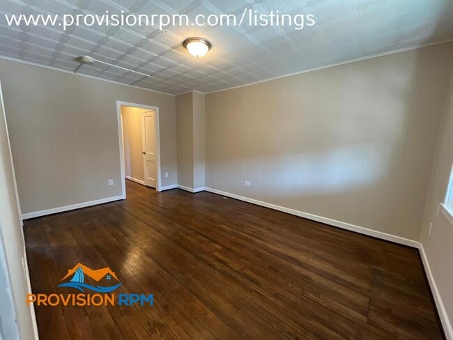 Photo - 928 Victory Ave Apartment