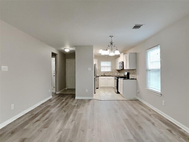 Building Photo - 9955 Sterling Pl Dr