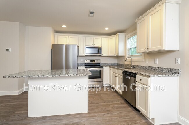 Foto del edificio - 210 Beaumont Cir