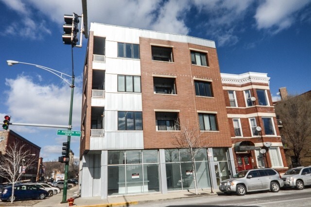 Primary Photo - 1354 W Augusta Blvd