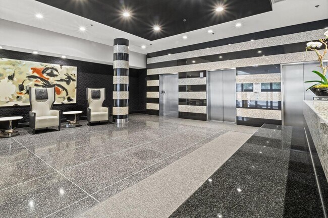 Foto del edificio - 130 S Canal St