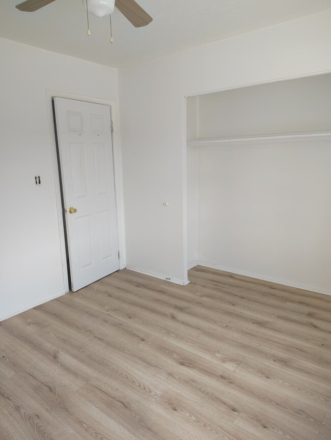 Building Photo - 3265 W 143rd St