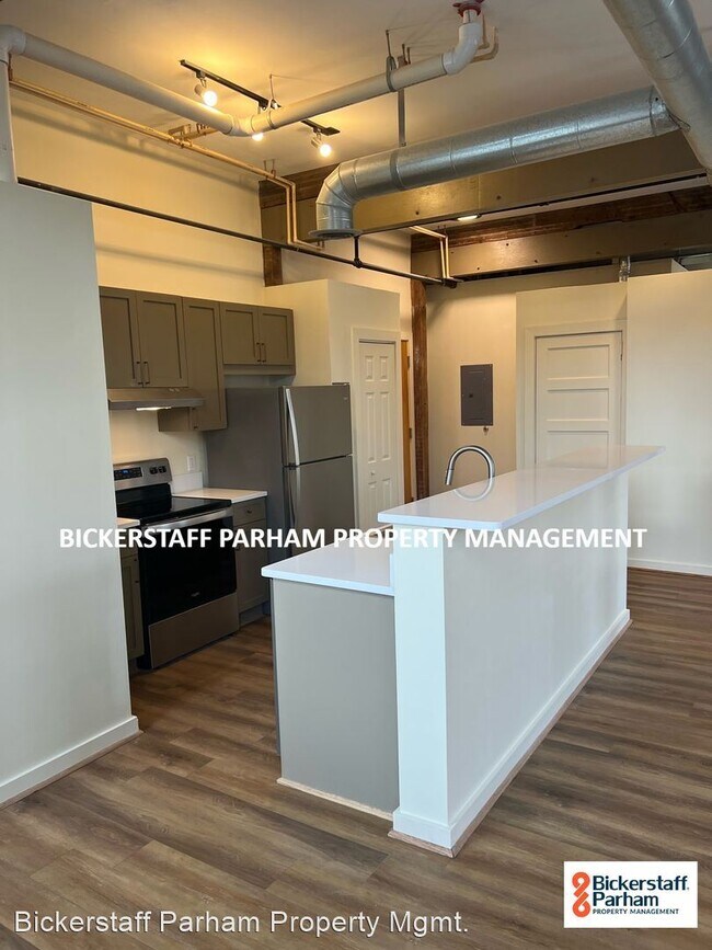 Foto del edificio - Studio, 1 bath House - 1204 First Avenue #306
