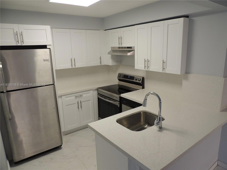Primary Photo - 15444 SW 85th Ln