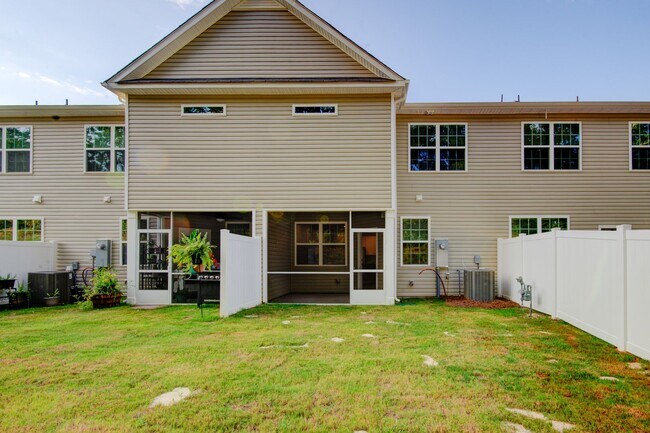 Foto del edificio - 14061 Castle Nook Dr