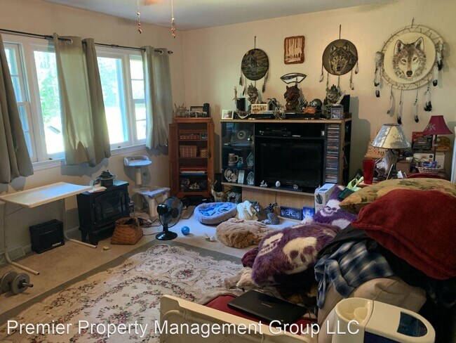 Building Photo - 3 br, 1.5 bath House - 13158 James Madison...