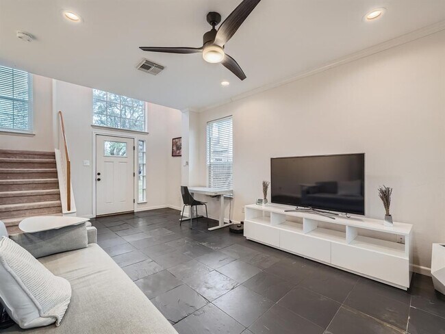 Building Photo - 8001 Rimini Trail