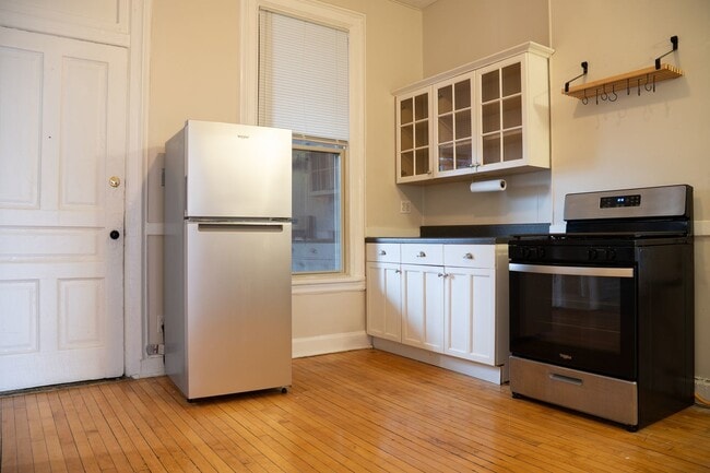 Foto del edificio - 1013 N Winchester Ave