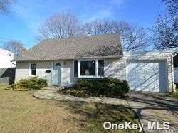 Foto principal - 124 Arlyn Dr W