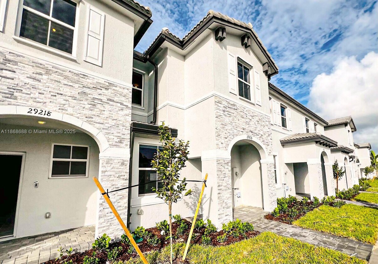Primary Photo - 29216 SW 163rd Ct