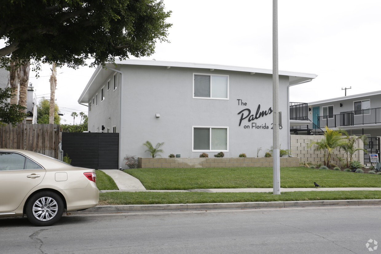 Building Photo - 2118 Florida St