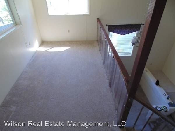 Foto del edificio - 3 br, 1.5 bath House - 400 ORCHARDVALE ROAD