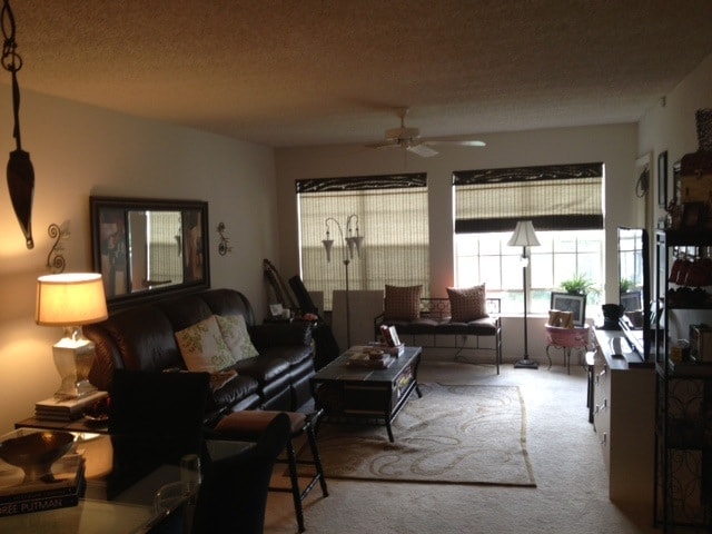 Building Photo - 6315 La Costa Dr