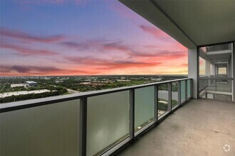 Building Photo - 2000 Metropica Wy
