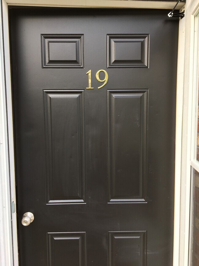 Foto del edificio - 6820 Linville Dr