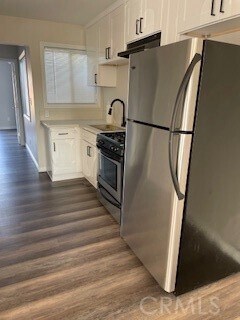 Foto del edificio - 12132-12132 Elva Ave