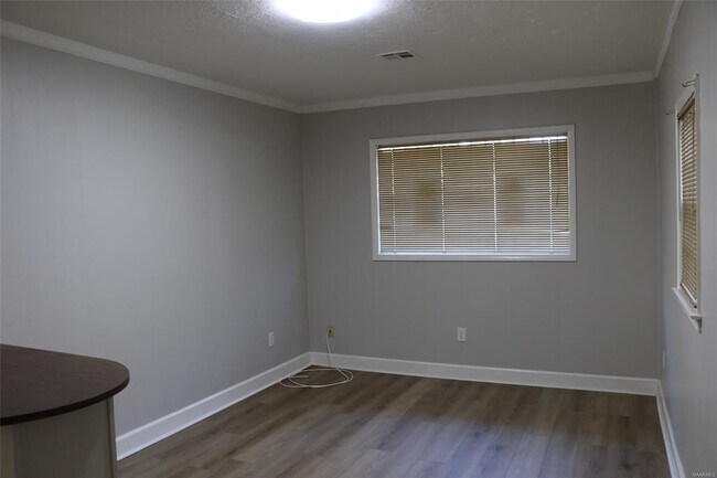 Foto del edificio - 205 Empire Rd