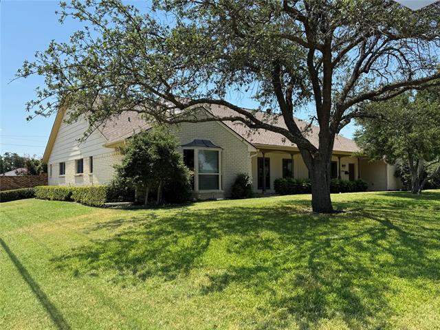 Building Photo - 3786 Weeburn Dr