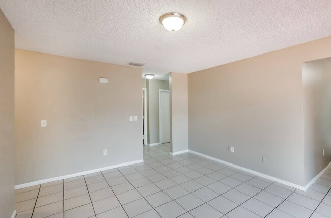 Building Photo - 13517 SW 108th St Cir S