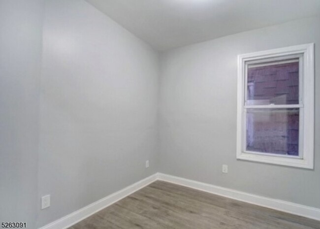 Building Photo - 76 Highland Ave