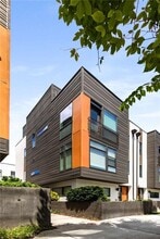 Building Photo - 53 Reynolds Square Ln