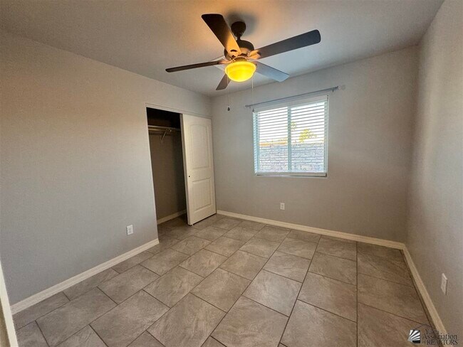 Foto del edificio - 13308 E 45th St