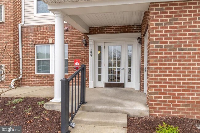 Building Photo - 1622 Hardwick Ct