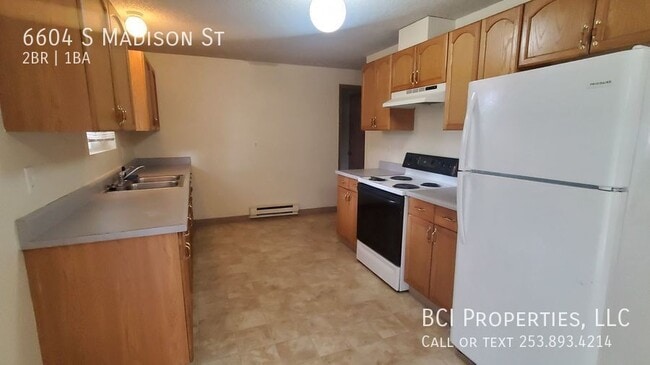 Foto del edificio - 6604 S Madison St