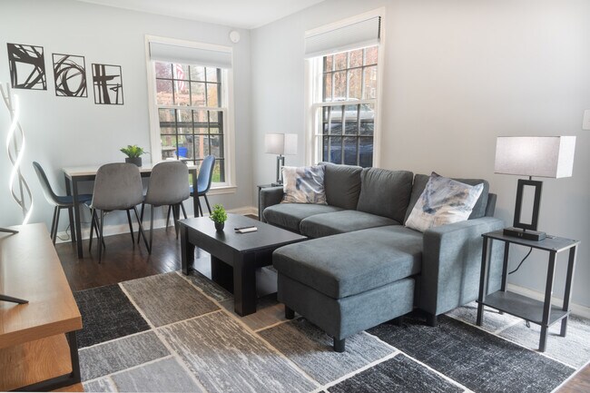 Foto del edificio - 202 S Washington St