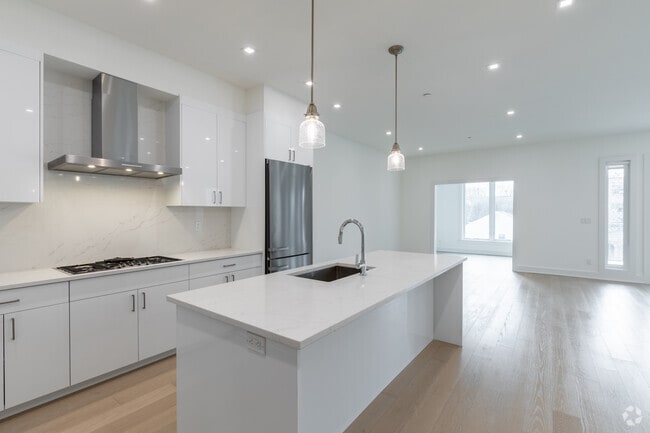 Interior Photo - Centro