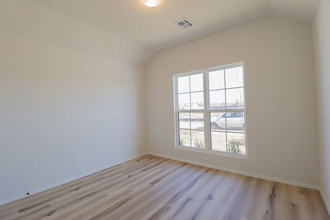 Building Photo - 4 Bed 3 Bath New Construction Simmons Home at Pine Valley Ranch - All Appliances Included!