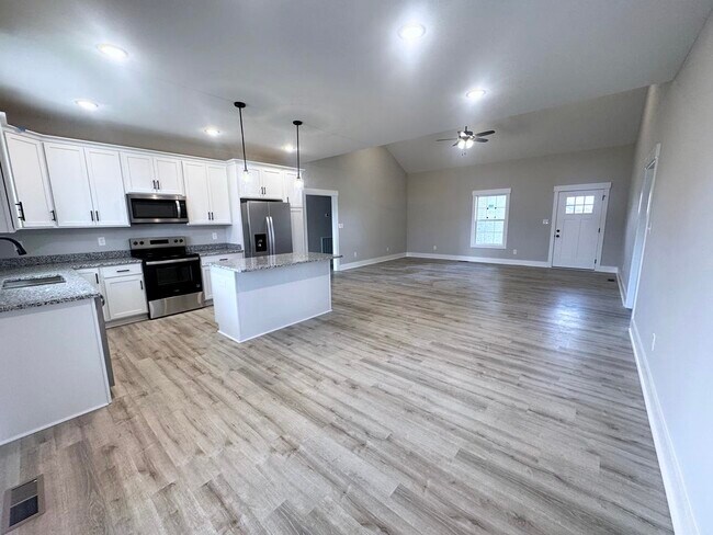 Building Photo - 1411 Sagecrest Ct