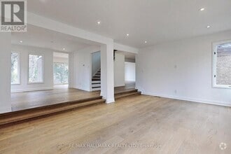 Building Photo - 1620 Howat Crescent