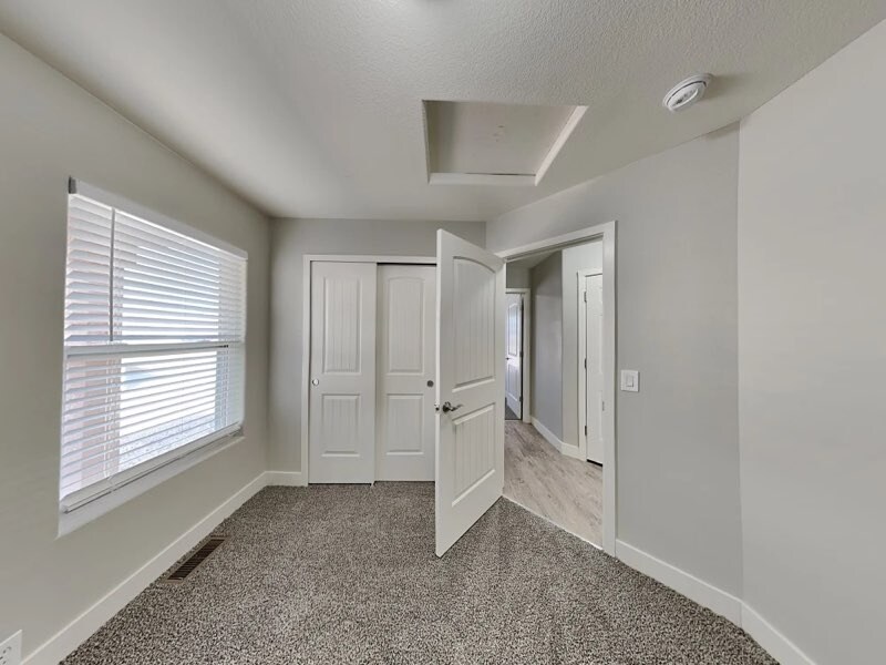 Foto principal - 1143 White Stone Way