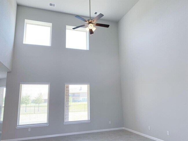 Foto del edificio - 29030 Endeavor River Rd