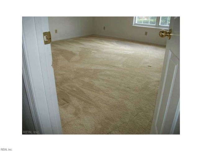 Building Photo - 2 bedroom in Chesapeake VA 23322