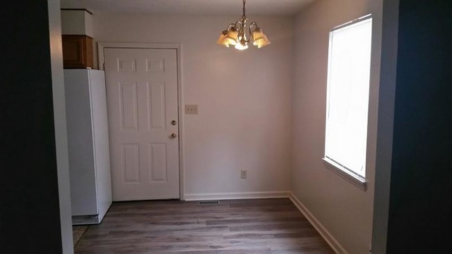 Foto del edificio - 5336 Fayetteville Rd
