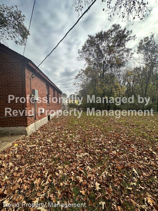 Building Photo - 2 br, 1 bath House - 3155 Given Ave.