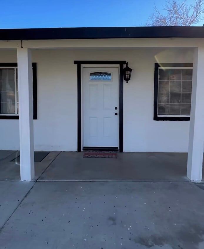 214 E Avenue P4, Palmdale, CA 93550 House Rental in Palmdale, CA