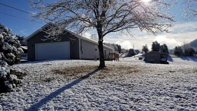 Foto del edificio - 2144 Red Bank Cir