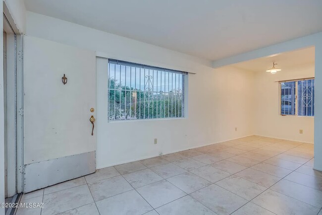 Building Photo - 3173 E Terra Alta Blvd