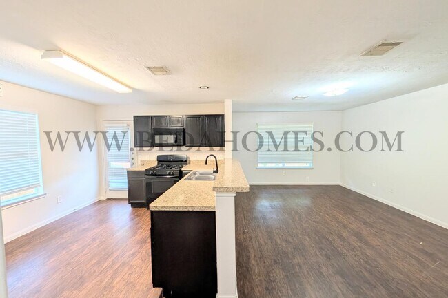 Foto del edificio - 15566 Kiplands Bend Dr