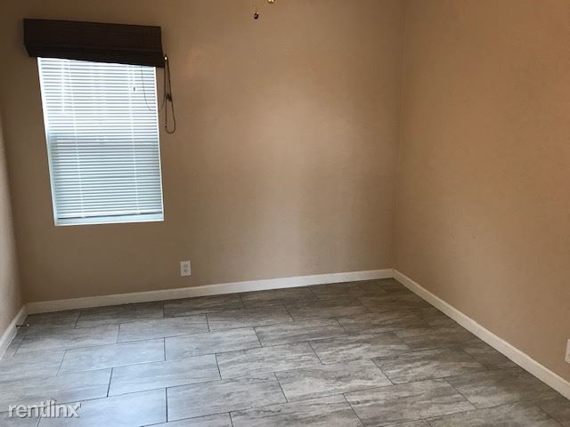 Building Photo - 1 br, 1 bath Apartment - 1735 E Hill St