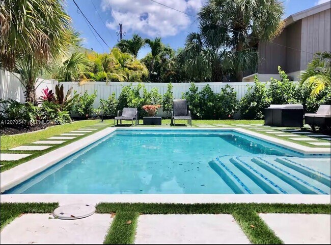 Foto del edificio - 1501 NE 24th St