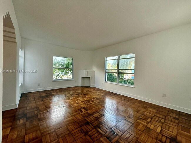 Foto del edificio - 4035 Meridian Ave